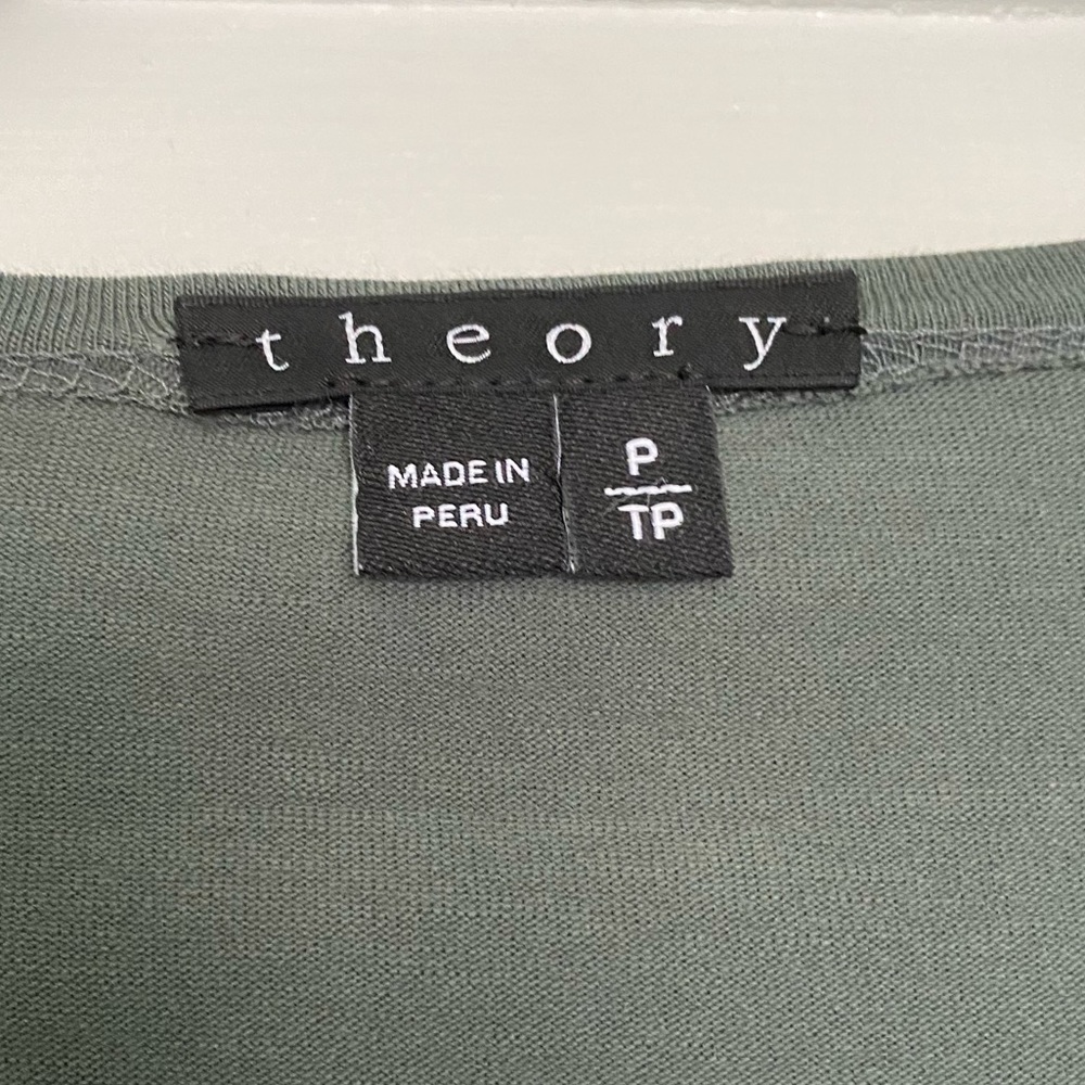 THEORY GREEN RUCHED TOP - Picture 4 of 5
